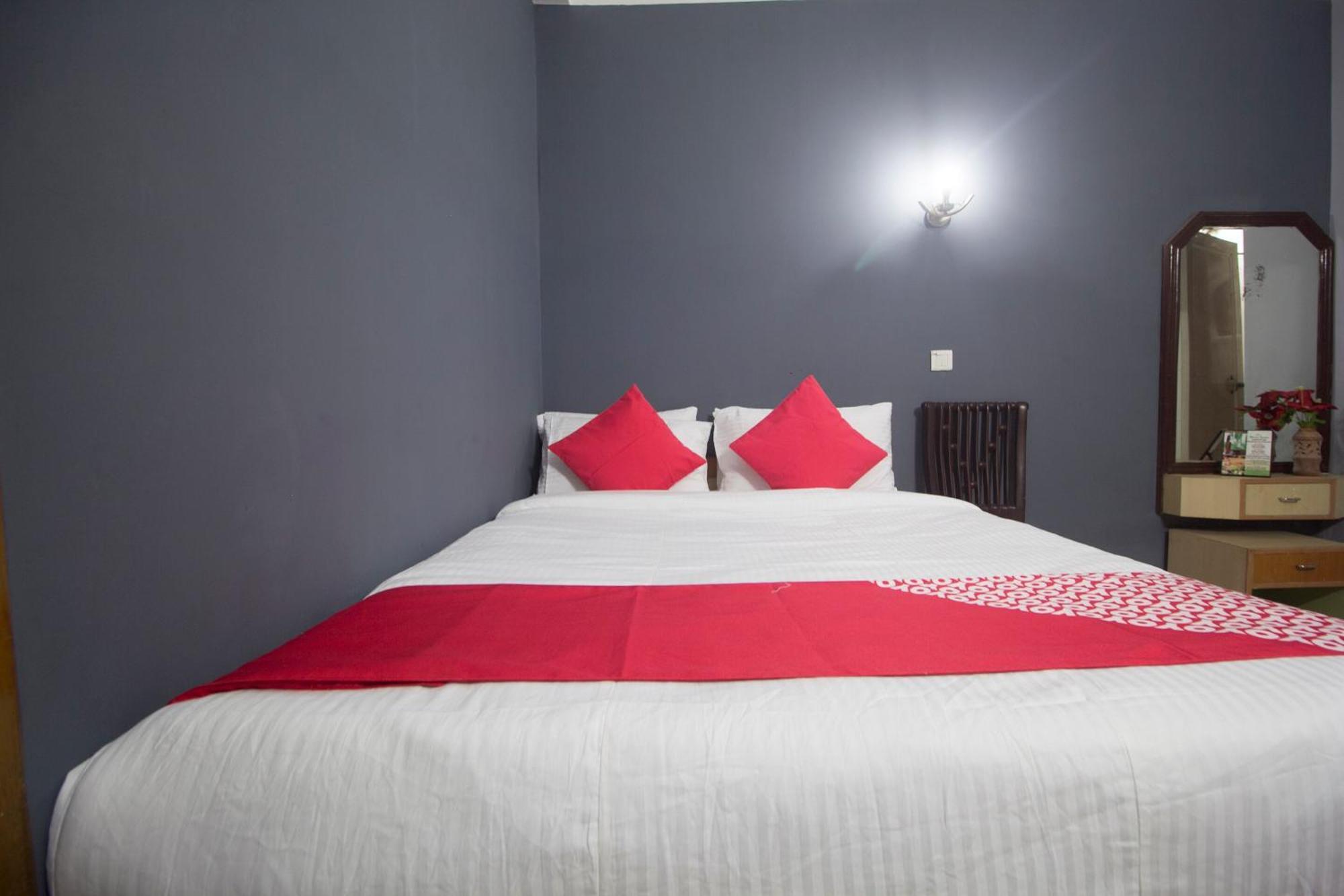 Hotel O Golden Moments Siliguri Exterior foto