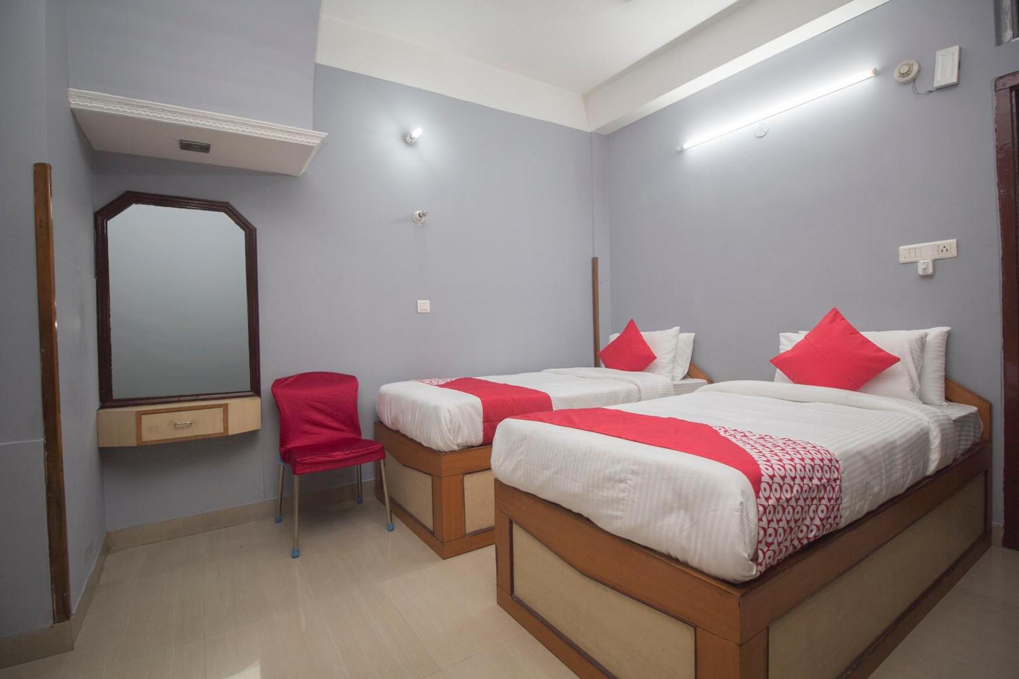 Hotel O Golden Moments Siliguri Exterior foto